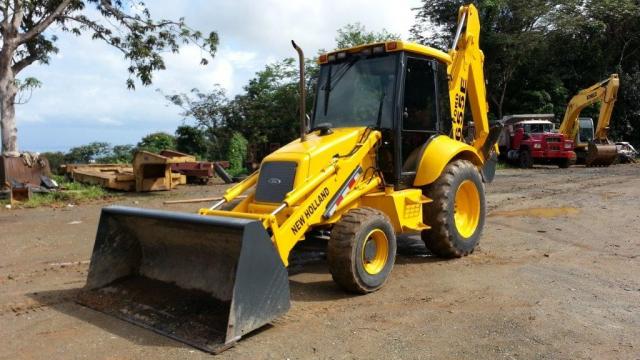 Экскаватор-погрузчик New Holland 655E